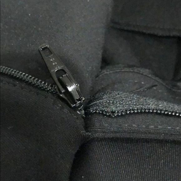 Paige Women's Katrina Ponte With Zippered Pockets - Picture 11 of 12